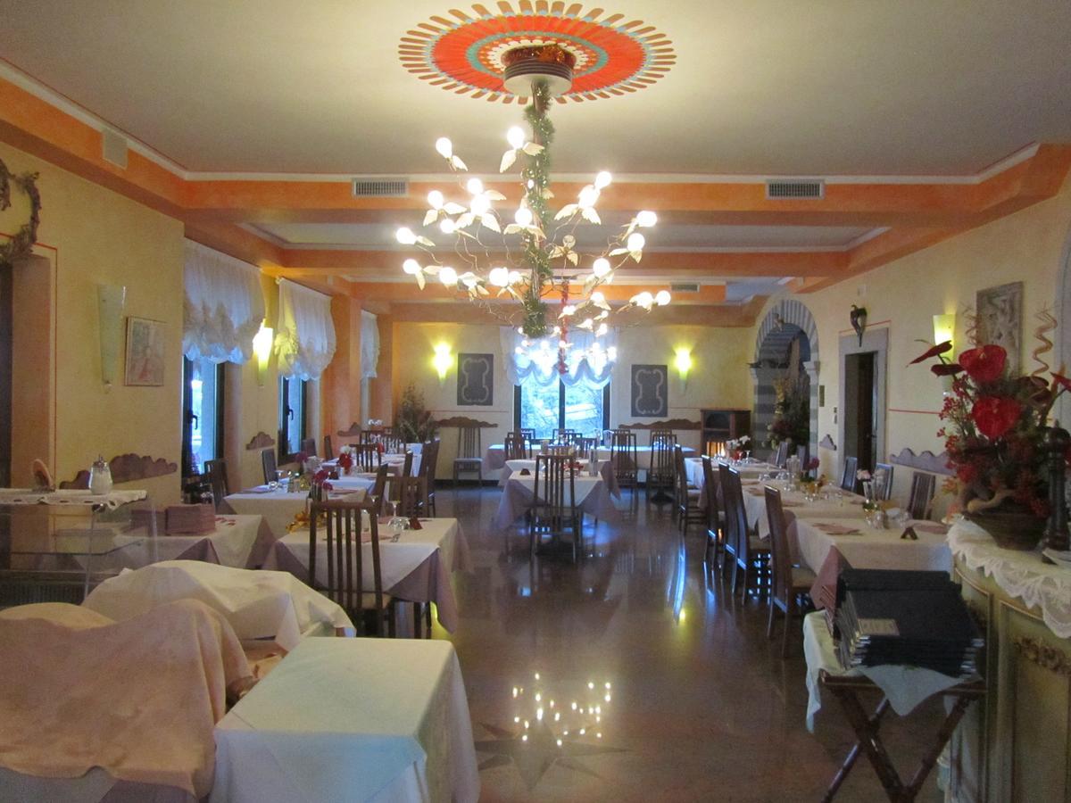 Albergo Ristorante Conca Azzurra Colico Eksteriør bilde